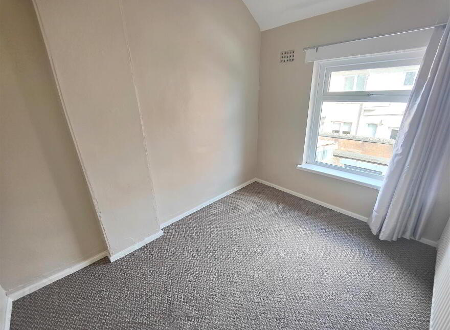 172 Brompton Park, Belfast, BT14 7LE