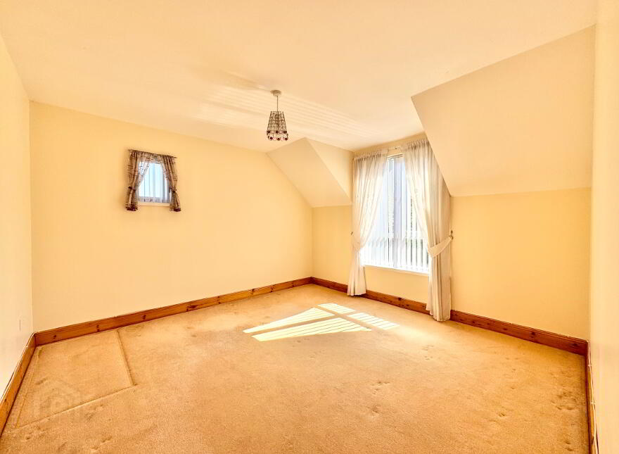 42 Meadowcroft, Dromore, BT78 3JA