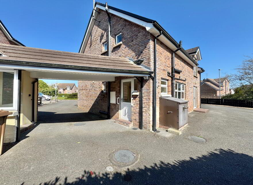 42 Meadowcroft, Dromore, BT78 3JA
