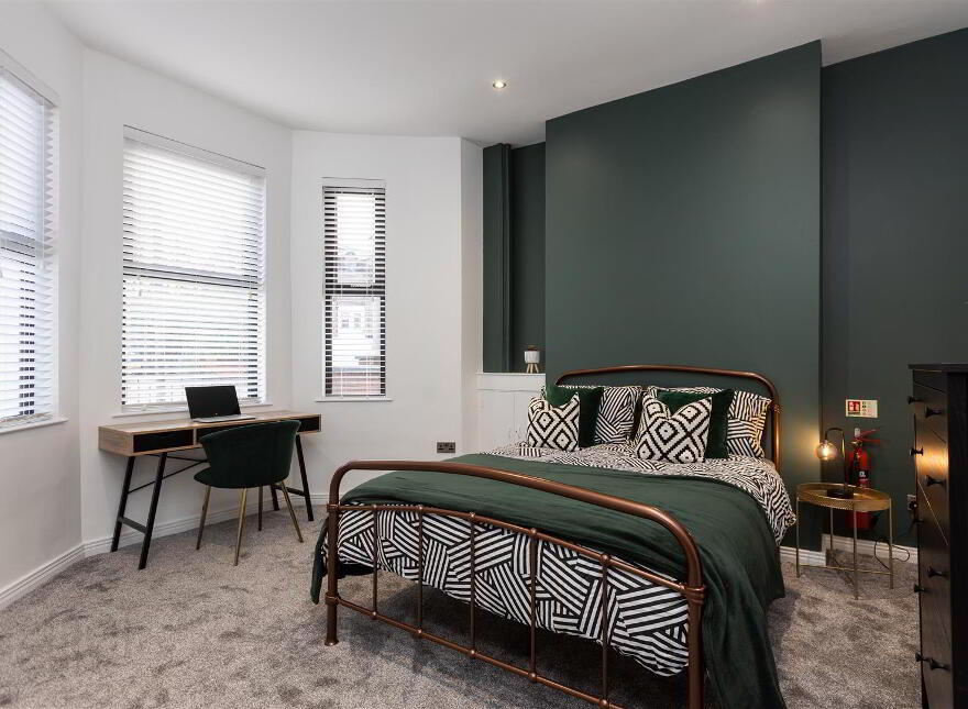 Rooms 3 & 5, 79 Upper Newtownards Road, Belfast, BT4 3HU