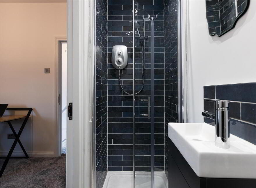 Rooms 3 & 5, 79 Upper Newtownards Road, Belfast, BT4 3HU