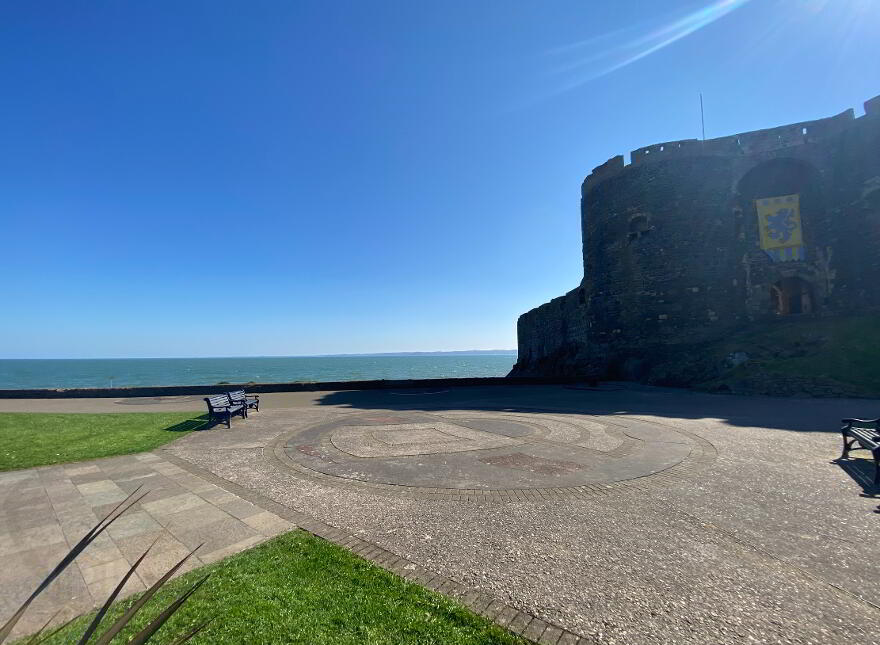 First Floor, 1 Castle Street, Carrickfergus, BT38 7BE