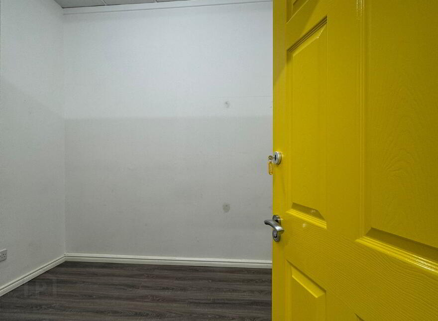 First Floor, 1 Castle Street, Carrickfergus, BT38 7BE