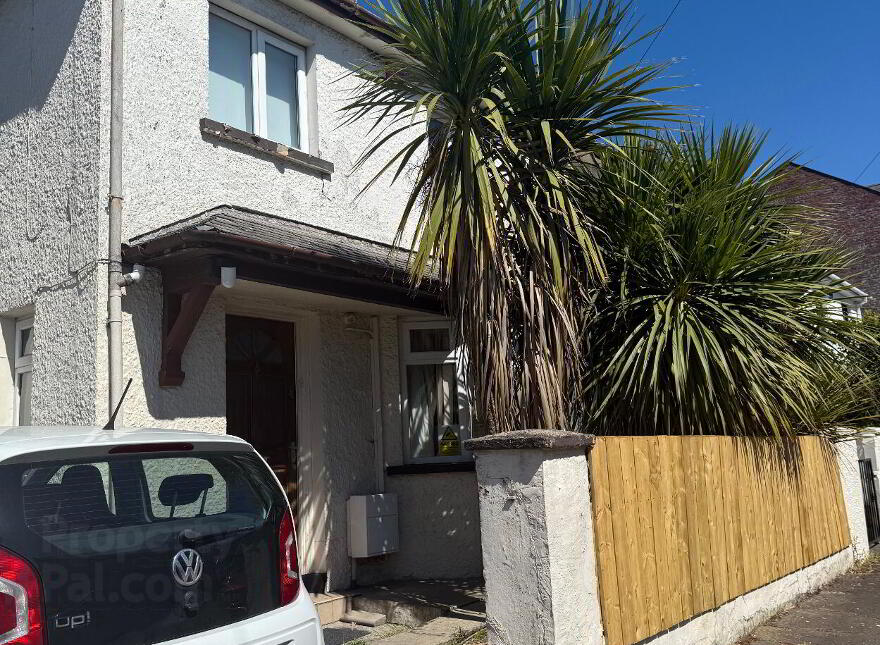 97 Dunluce Avenue, Belfast, BT9 7AW photo