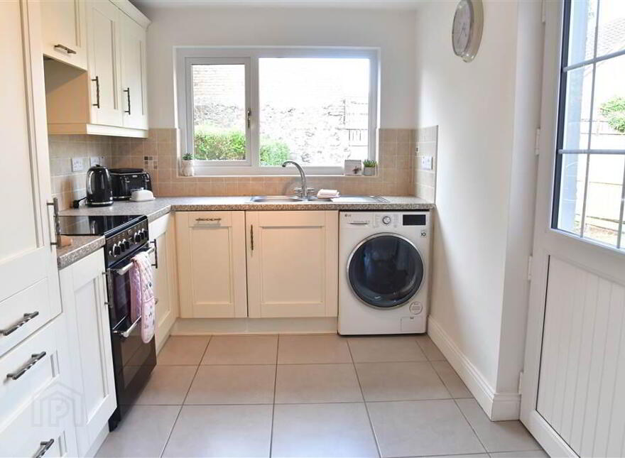 8 Granville Drive, Ballymena, BT43 7AF