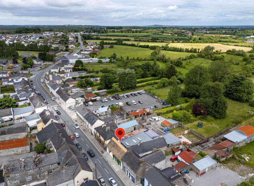 Hennessy`s Gastro Pub, Main Street, Ferbane, R42N628