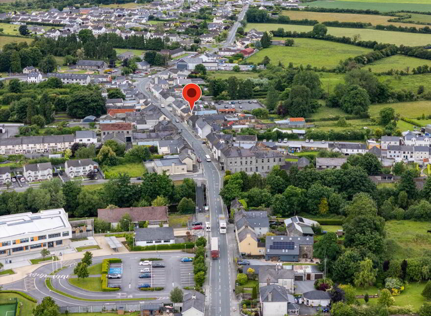 Hennessy`s Gastro Pub, Main Street, Ferbane, R42N628