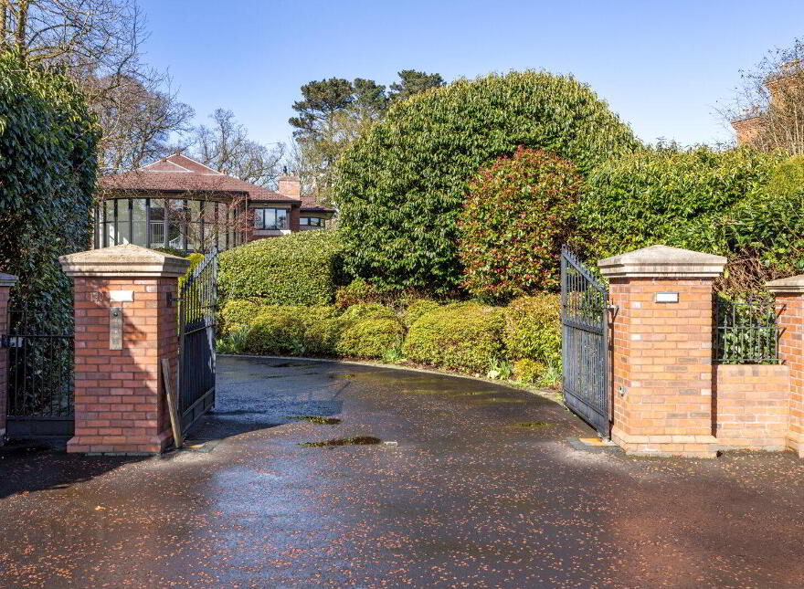 190 Upper Malone Road, Belfast, BT17 9JZ