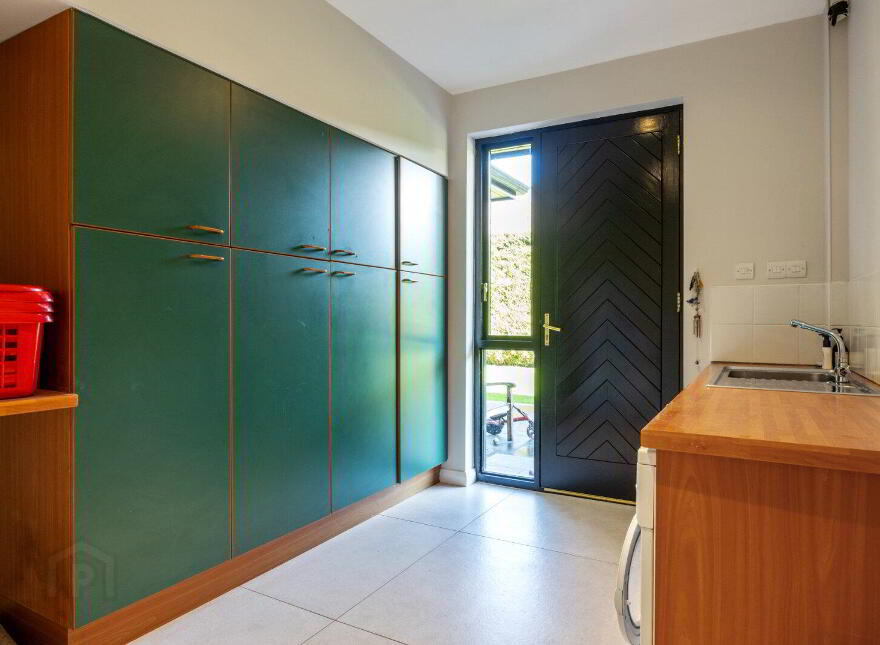 190 Upper Malone Road, Belfast, BT17 9JZ