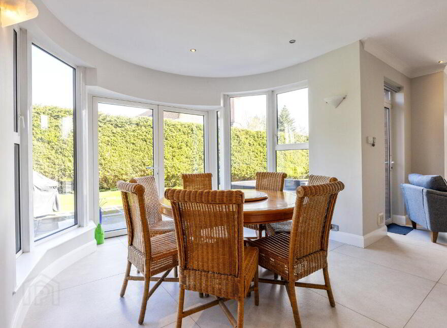 190 Upper Malone Road, Belfast, BT17 9JZ