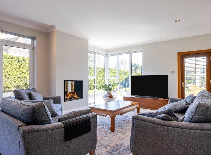 190 Upper Malone Road, Belfast, BT17 9JZ