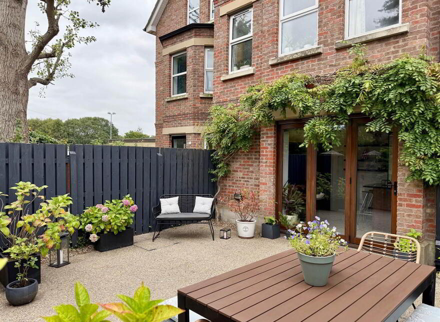 4 Strathearn Lane, Circular Road, Belmont, Belfast, BT4 2BT