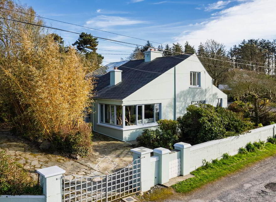 Lobster Cottage, Raheen, Union Hall, P81WK37