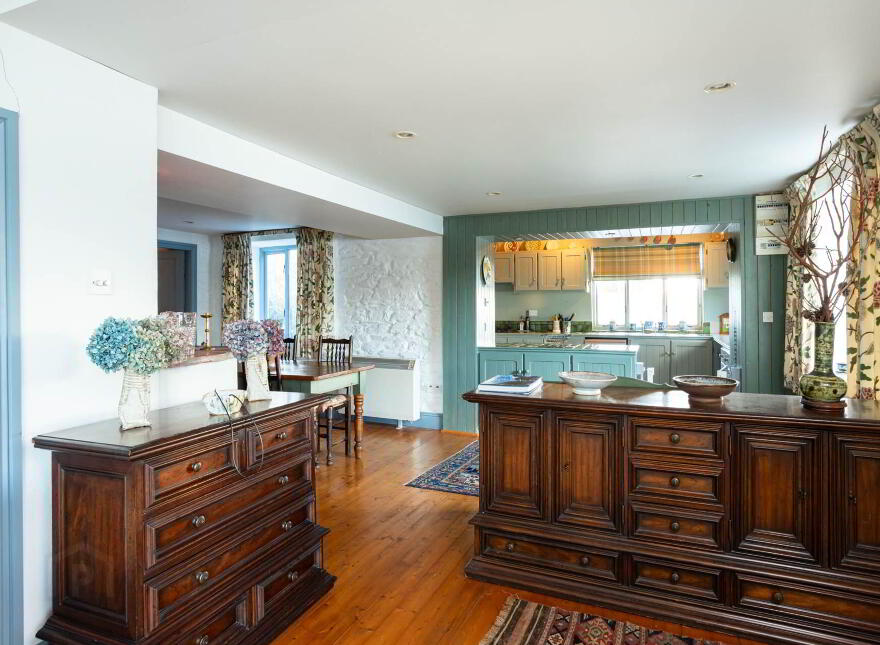 Lobster Cottage, Raheen, Union Hall, P81WK37