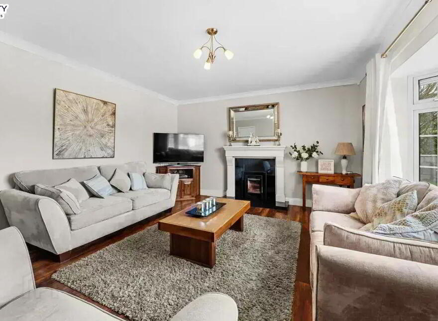 6 Hawthorn Drive, Midleton