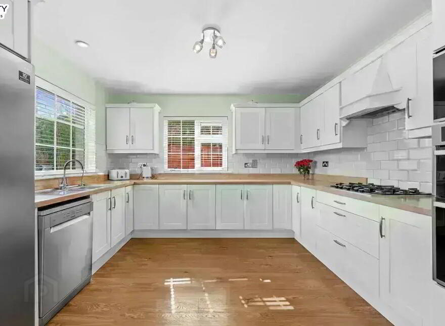 6 Hawthorn Drive, Midleton