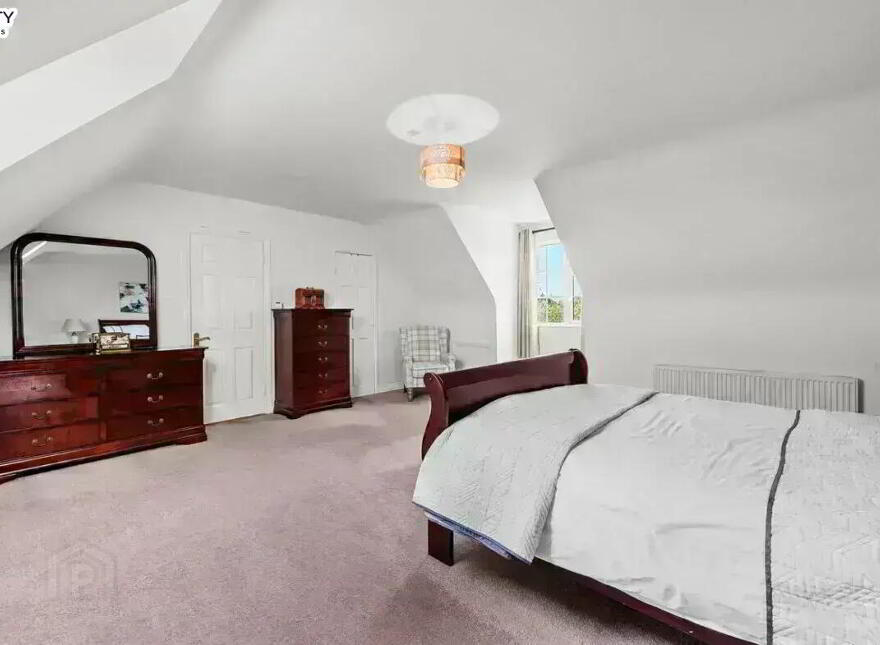 6 Hawthorn Drive, Midleton