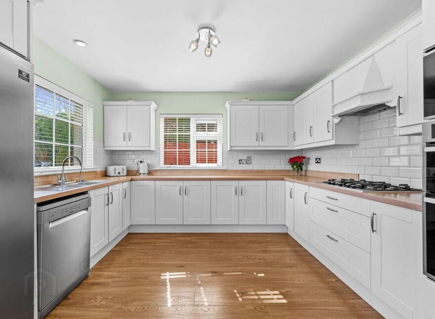 6 Hawthorn Drive, Midleton