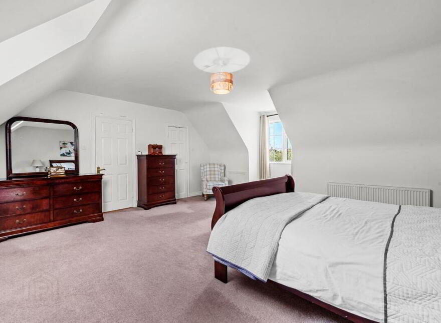 6 Hawthorn Drive, Midleton