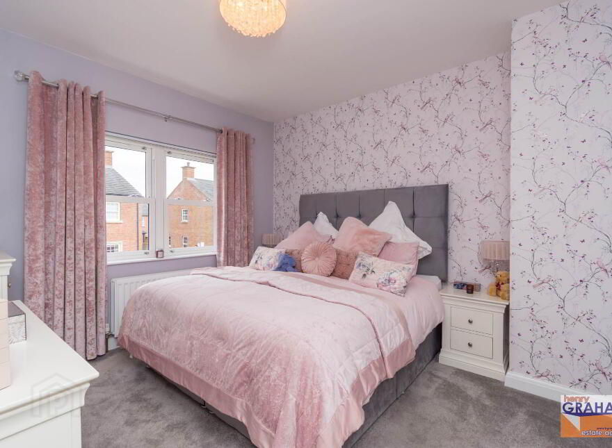 5 Kings Oak Meadow, Maze, Lisburn, BT27 5TG