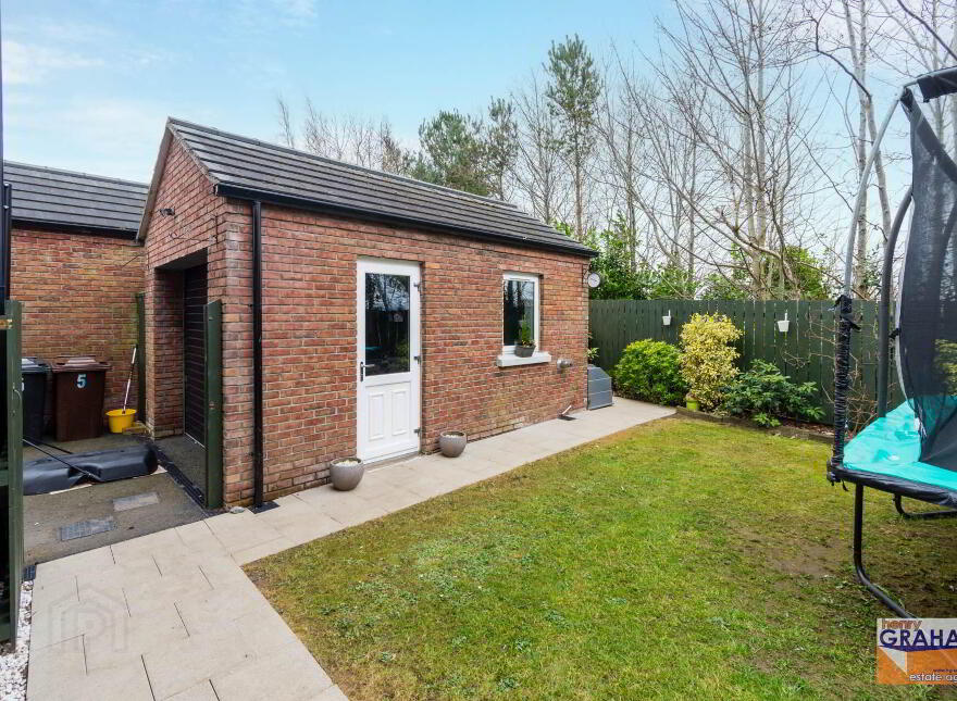 5 Kings Oak Meadow, Maze, Lisburn, BT27 5TG