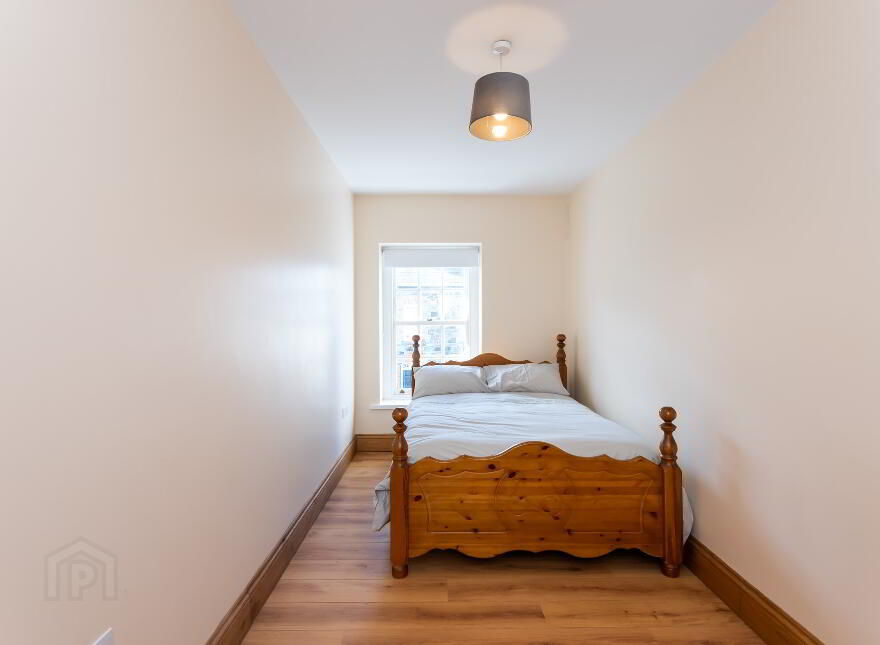 20 & 20b Main Street, Royal Hillsborough, BT26 6AE