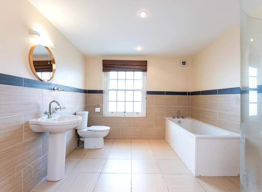 20 & 20b Main Street, Royal Hillsborough, BT26 6AE