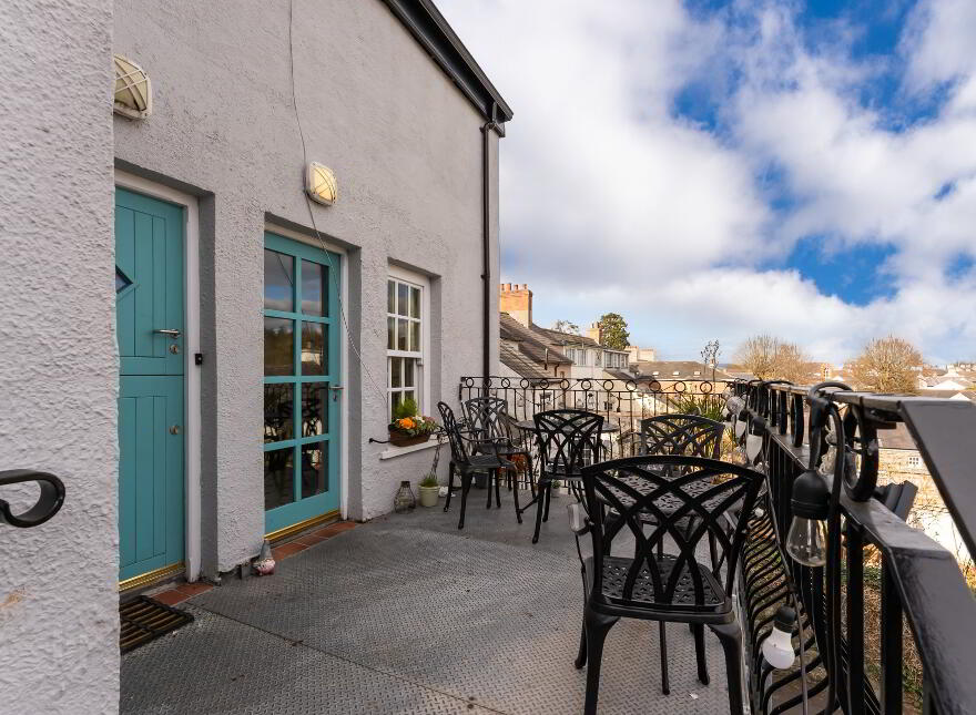 20 & 20b Main Street, Royal Hillsborough, BT26 6AE