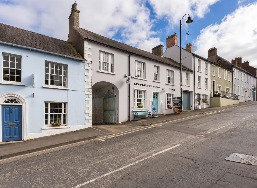 20 & 20b Main Street, Royal Hillsborough, BT26 6AE