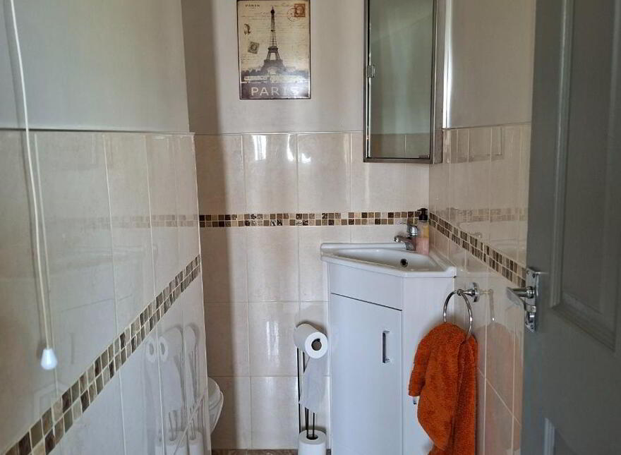 2 Sea Crest, Bundoran, F94PW89