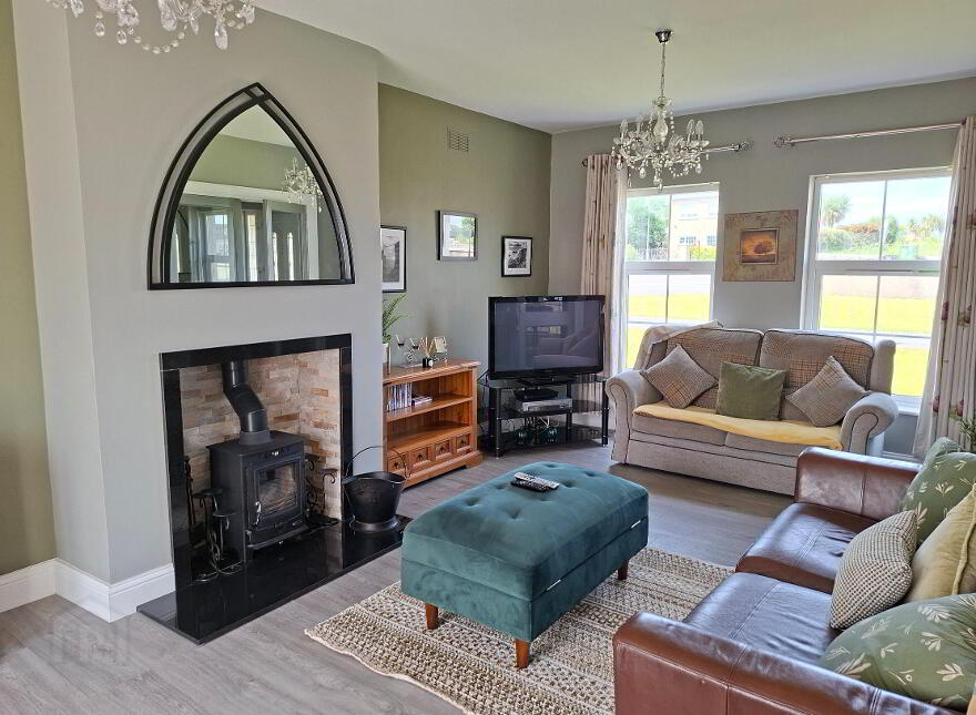 2 Sea Crest, Bundoran, F94PW89