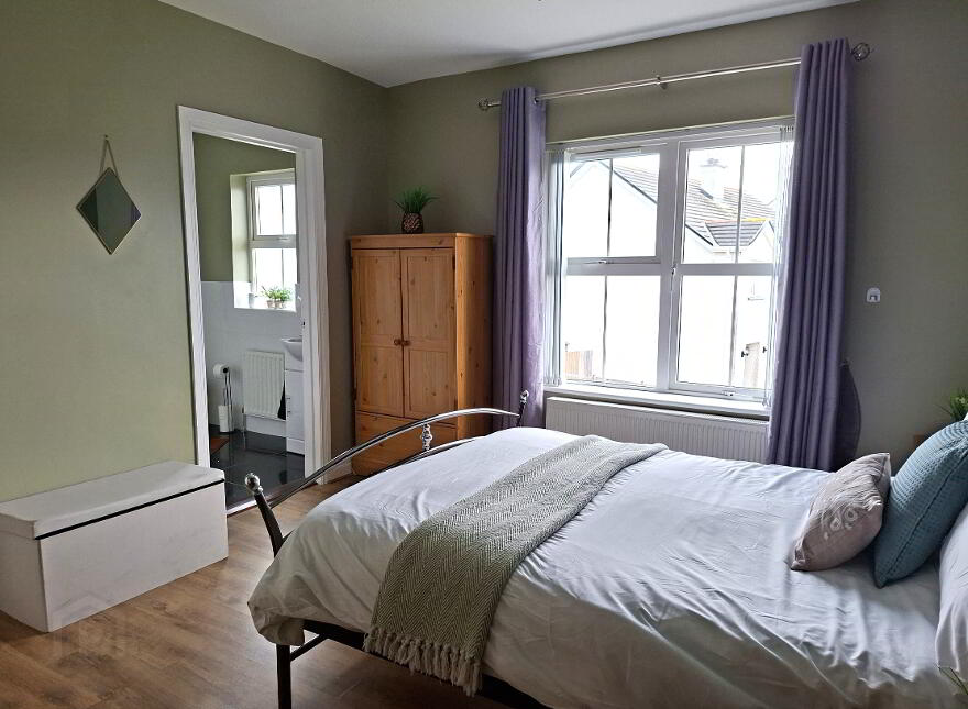 2 Sea Crest, Bundoran, F94PW89