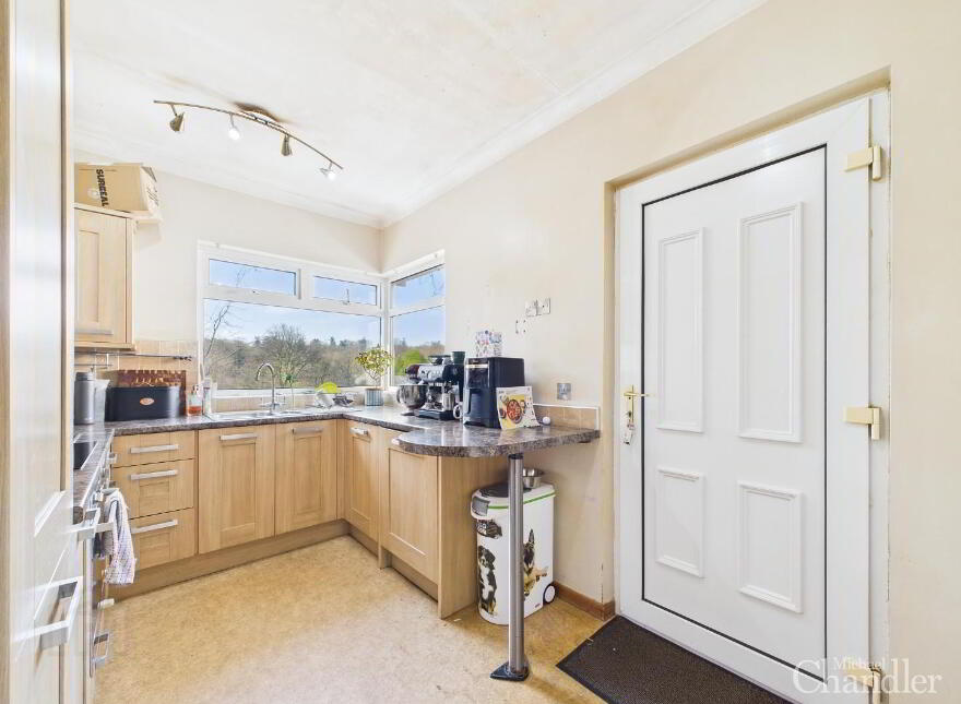 31 Church Road, Ballynahinch, BT24 8LP