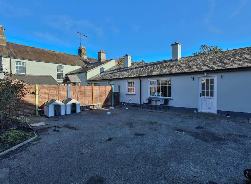 Main Street, Delvin, N91A304