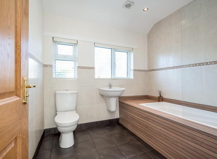 29 Greystown Avenue, Upper Malone Road, Belfast, BT9 6UG