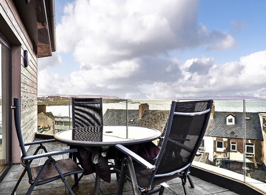 12 Dunluce View, Portrush, BT56 8DW
