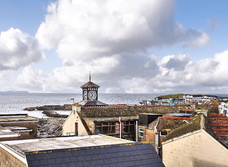 12 Dunluce View, Portrush, BT56 8DW