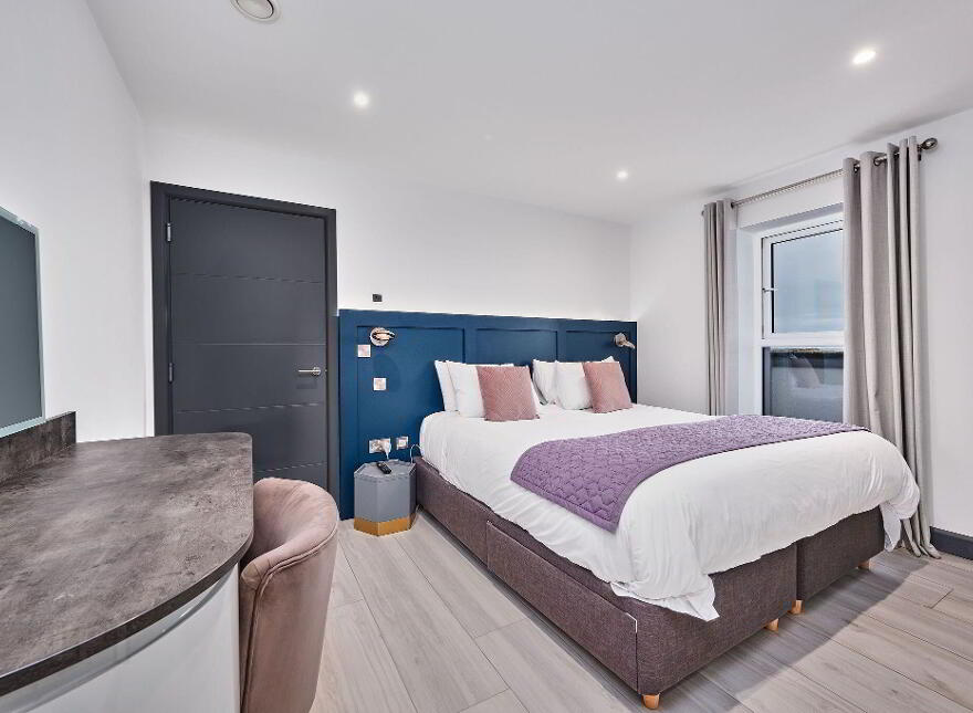 12 Dunluce View, Portrush, BT56 8DW