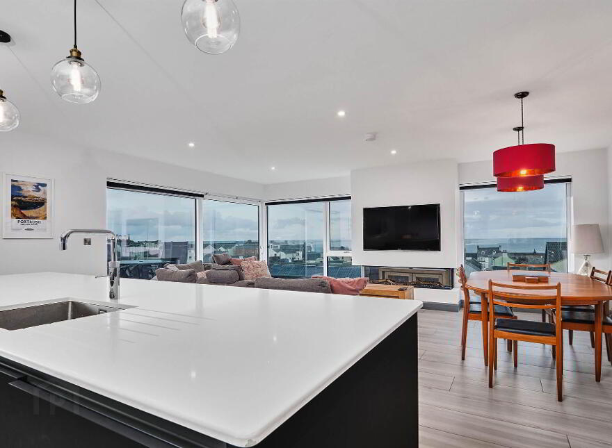 12 Dunluce View Apartments, 24 Dunluce Avenue, Portrush, BT56 8DW