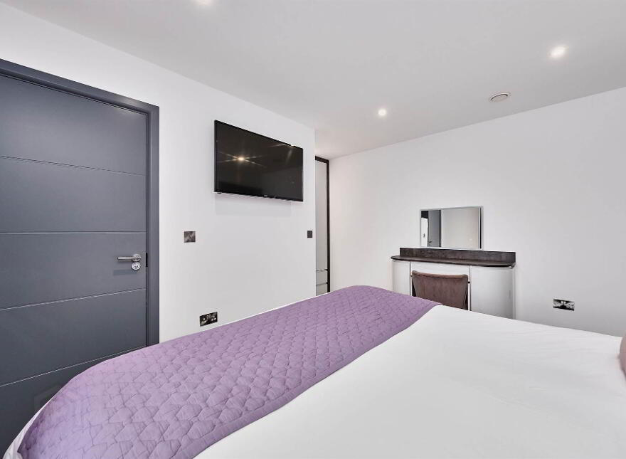 12 Dunluce View Apartments, 24 Dunluce Avenue, Portrush, BT56 8DW