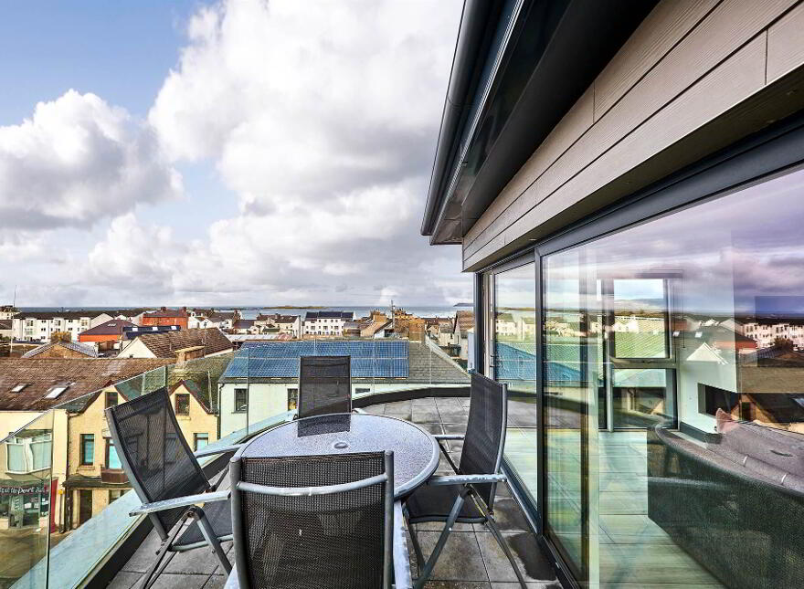 12 Dunluce View Apartments, 24 Dunluce Avenue, Portrush, BT56 8DW