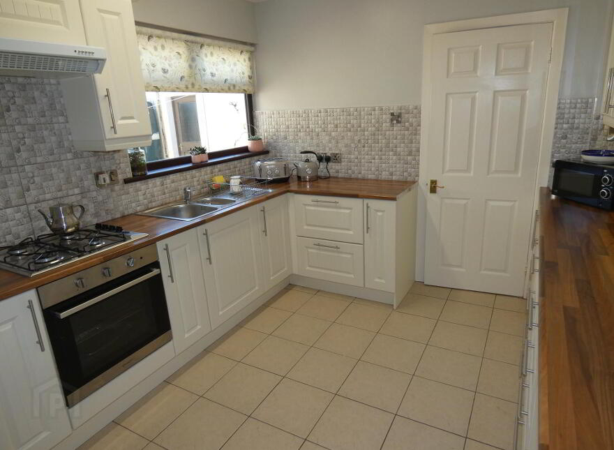 2 Stuart Park, Ballymoney, BT53 7BE