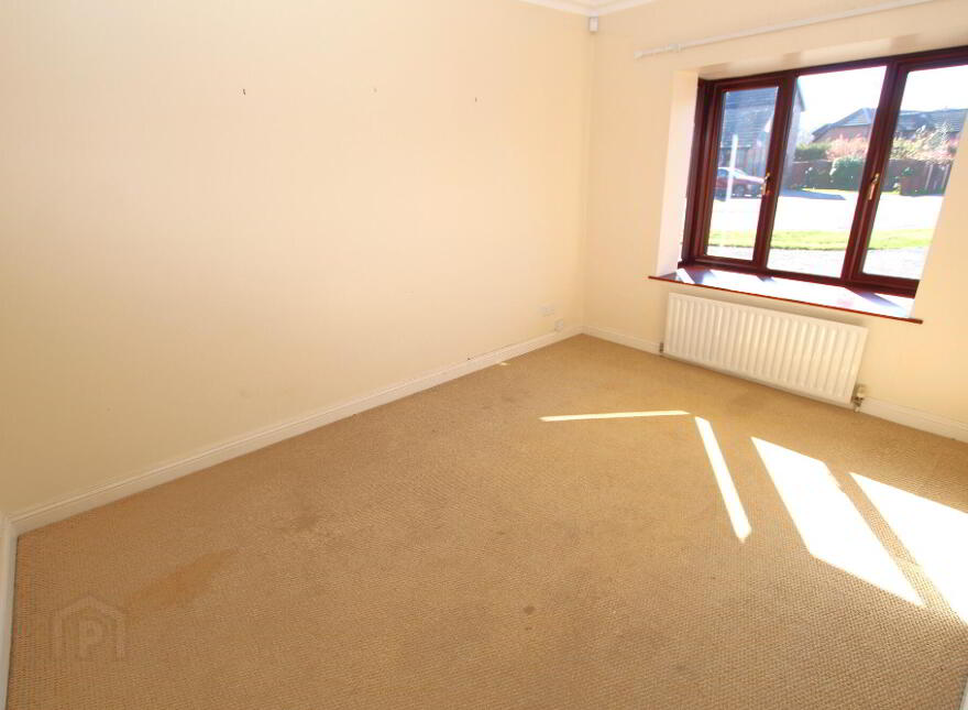 8 Glenoak Grange, Crumlin, BT29 4DU