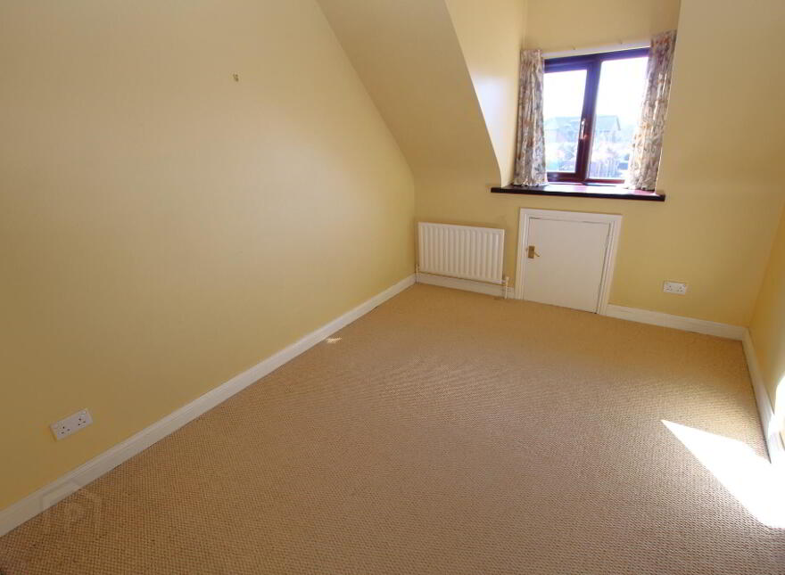 8 Glenoak Grange, Crumlin, BT29 4DU