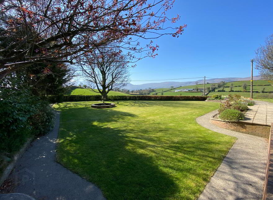 2 Ballydesland Road, Warrenpoint, BT34 3QD