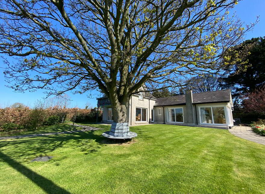 2 Ballydesland Road, Warrenpoint, BT34 3QD