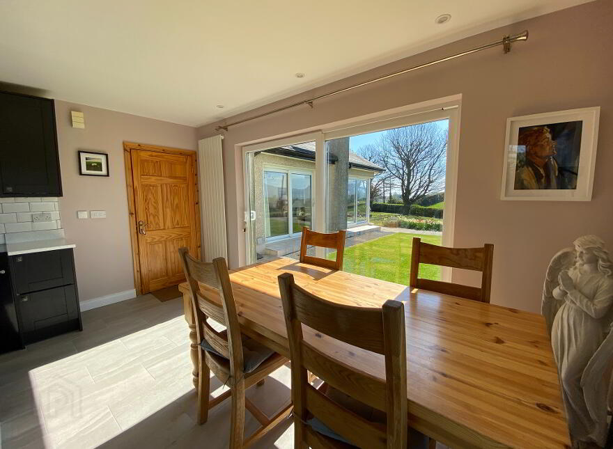 2 Ballydesland Road, Warrenpoint, BT34 3QD