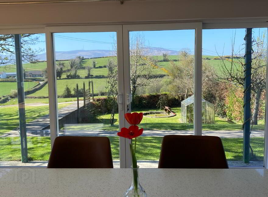 2 Ballydesland Road, Warrenpoint, BT34 3QD