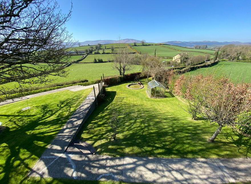 2 Ballydesland Road, Warrenpoint, BT34 3QD