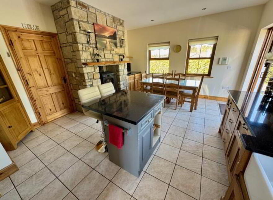 Keadue, West, Boyle, F52W677